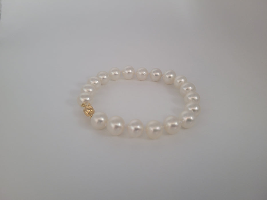 White South Sea Pearls Bracelet 9-10 mm 18K Solid Gold Clasp