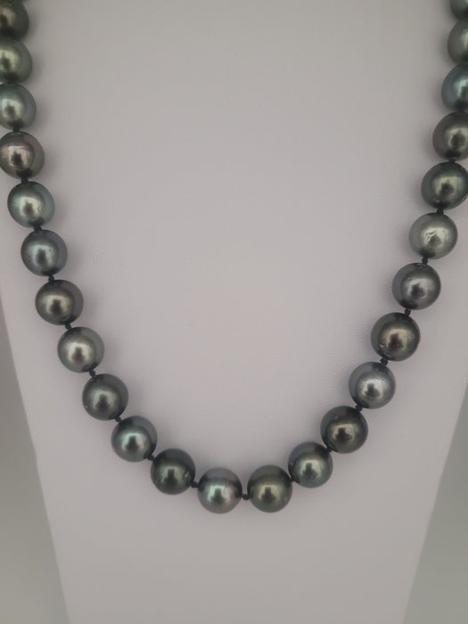 Tahiti Pearls Necklace 10-11 mm Dark Natural Color and High Luster