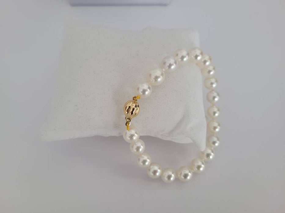 White South Sea Pearls Bracelet, 8.80-9 mm White Color and High Luster, 18 Karat Solid Yellow Gold. - Only at  The South Sea Pearl