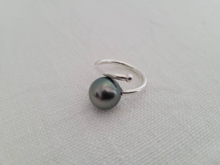 Tahitian Pearl Ring Round Natural Color & Luster 9-10 mm - Only at  The South Sea Pearl